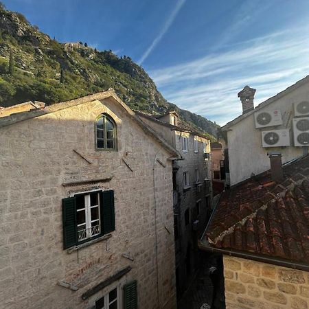 Athos Guesthouse Котор Екстериор снимка